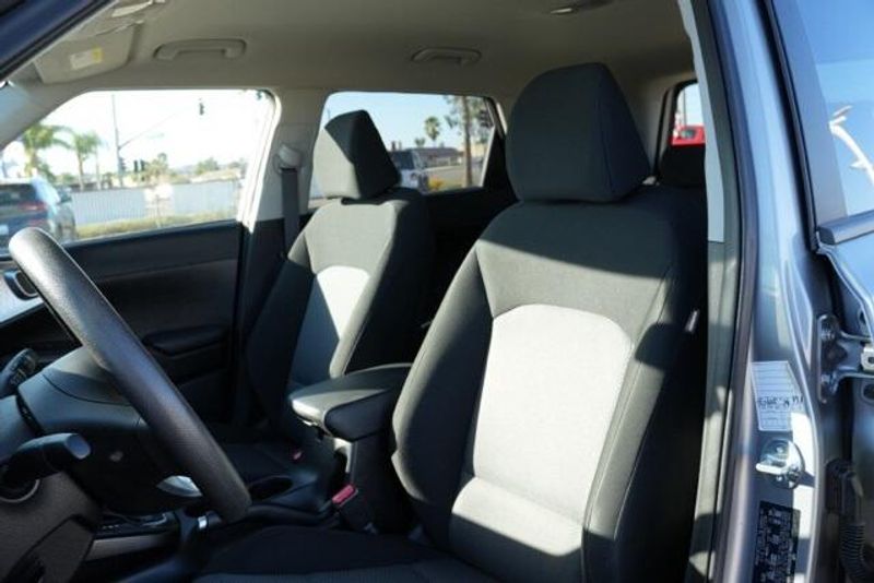 Used 2023 Kia Soul LXImage 12