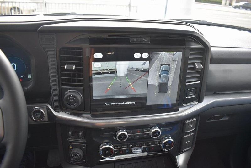 2025 Ford F-150 LariatImage 29