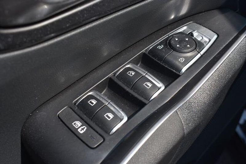 New 2025 Kia Sorento LXImage 19