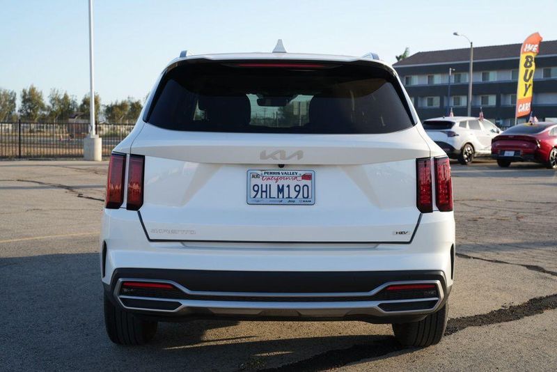 Used 2023 Kia Sorento Hybrid EXImage 6