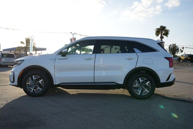 Used 2023 Kia Sorento Hybrid EXImage 4