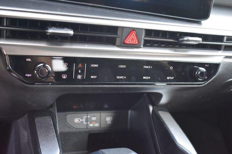 New 2025 Kia Sorento LXImage 26