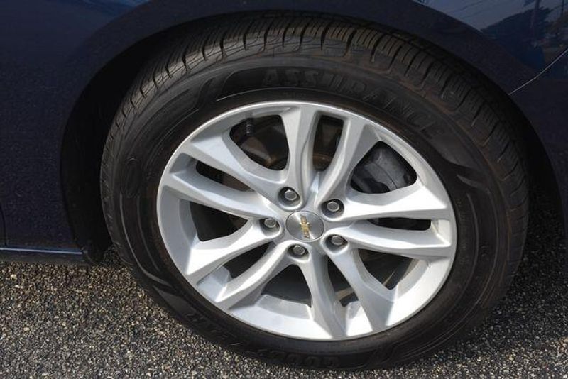 Used 2018 Chevrolet Malibu LTImage 12