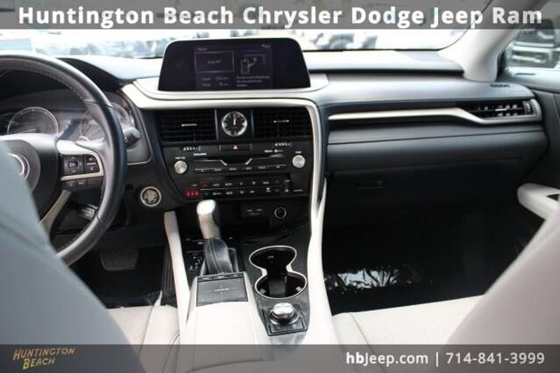 2022 Lexus RX 350Image 16