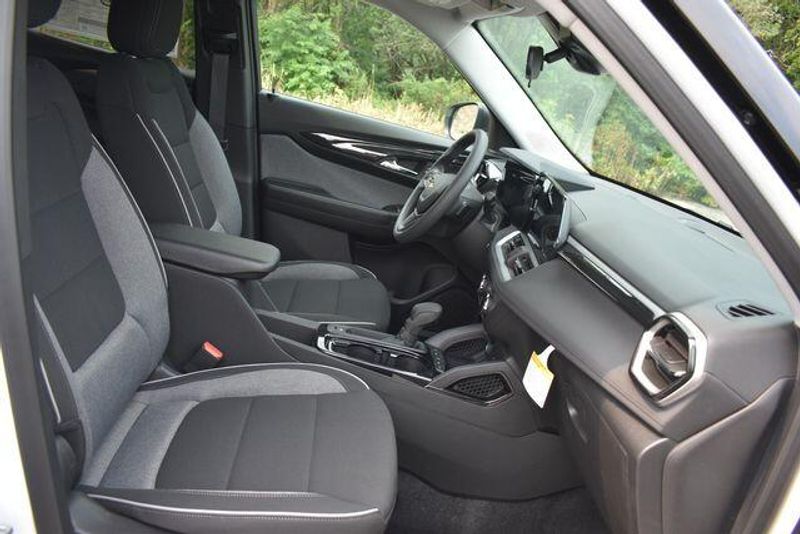 New 2026 Chevrolet TrailBlazer LSImage 13