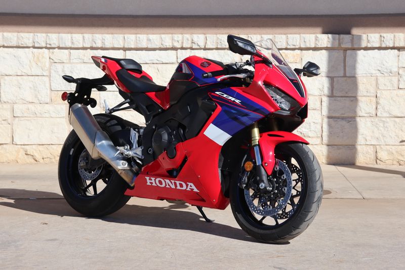 2023 HONDA CBR1000RR Base 