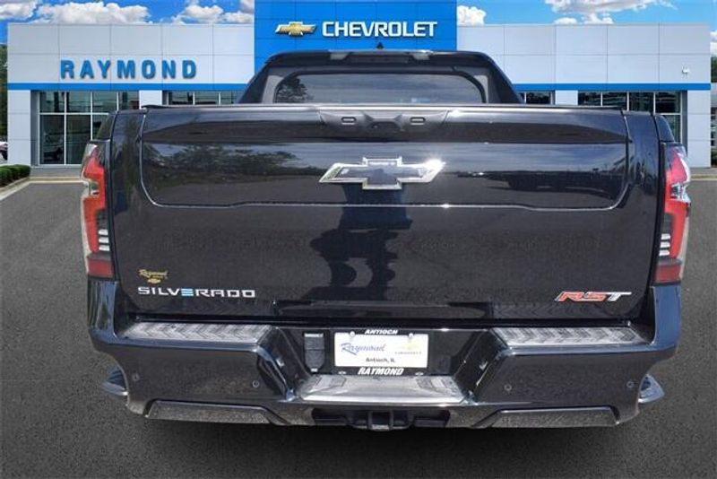 2024 Chevrolet Silverado EV RSTImage 4
