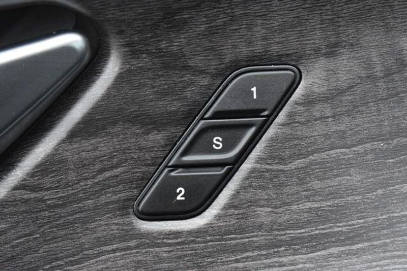 Used 2021 Jeep Grand-Cherokee-L LimitedImage 27