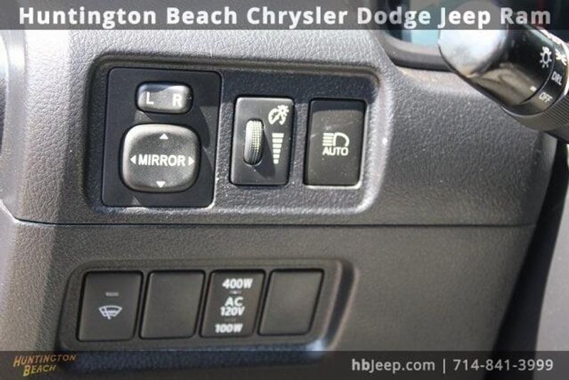 2021 Toyota 4Runner SR5Image 12