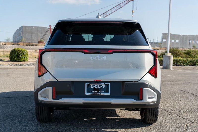 New 2027 Kia Seltos LXImage 6