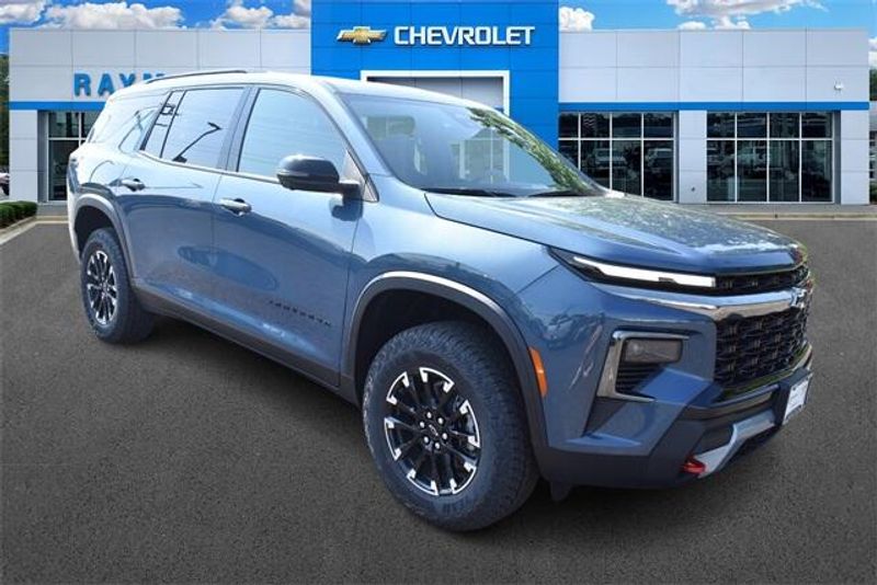 New 2025 Chevrolet Traverse Z71Image 10
