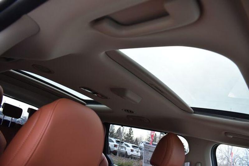 New 2026 Kia Carnival Hybrid SXImage 14