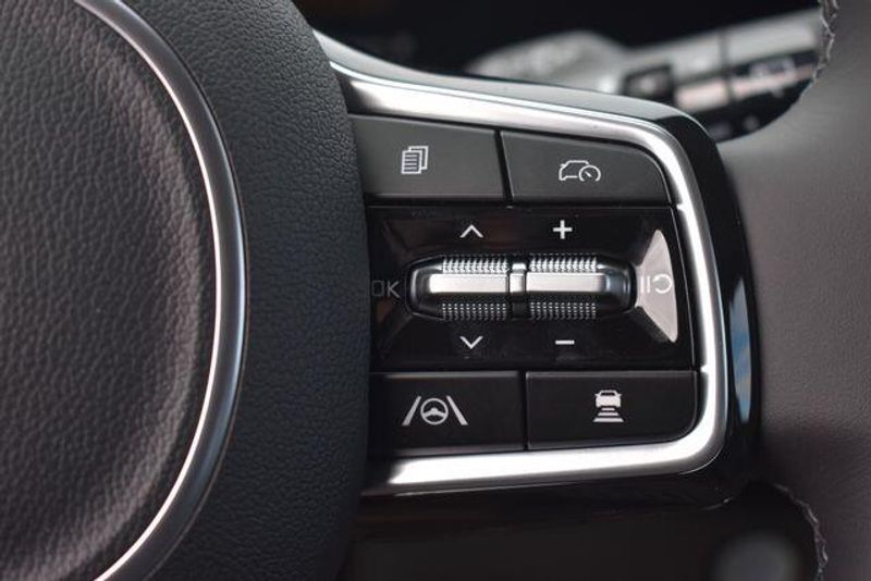 New 2026 Kia Carnival EXImage 29
