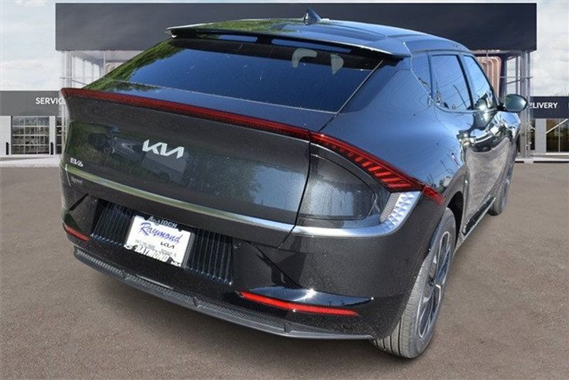 2024 Kia EV6 WindImage 3