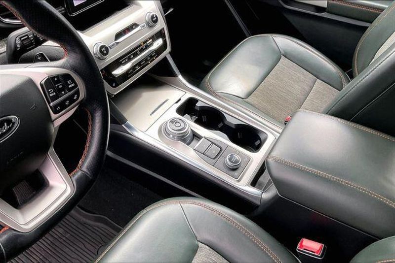 Used 2022 Ford Explorer TimberlineImage 17
