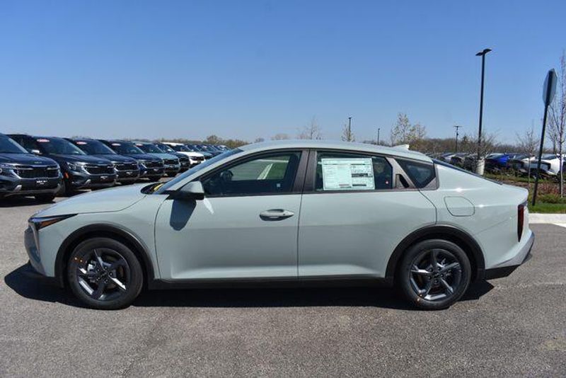 New 2026 Kia K4 LXSImage 7