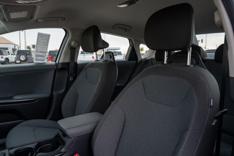 Used 2025 Kia K4 LXImage 14