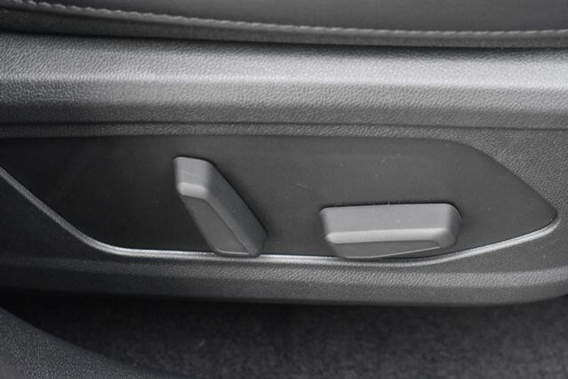 New 2026 Kia Sorento Hybrid EXImage 13