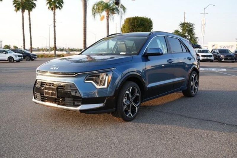 New 2025 Kia Niro EXImage 3