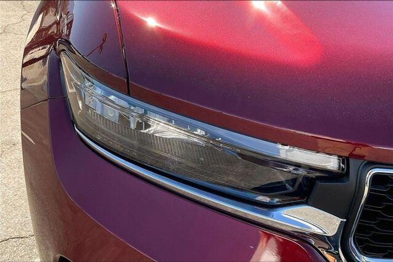 New 2025 Jeep Grand Cherokee Laredo X 4x4Image 11