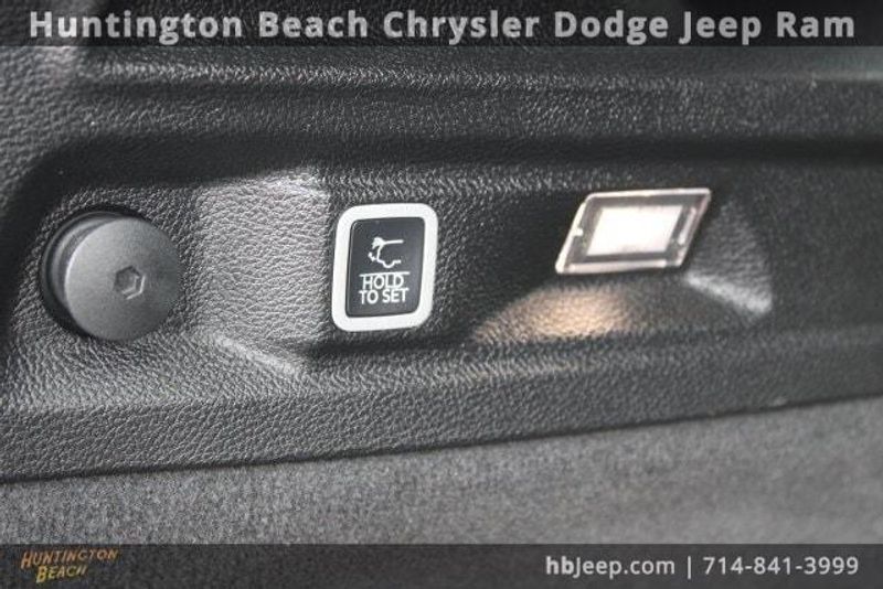 2021 Jeep Grand Cherokee L OverlandImage 47