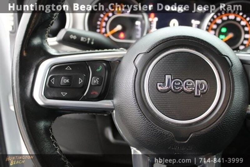 2022 Jeep Wrangler Unlimited SaharaImage 19