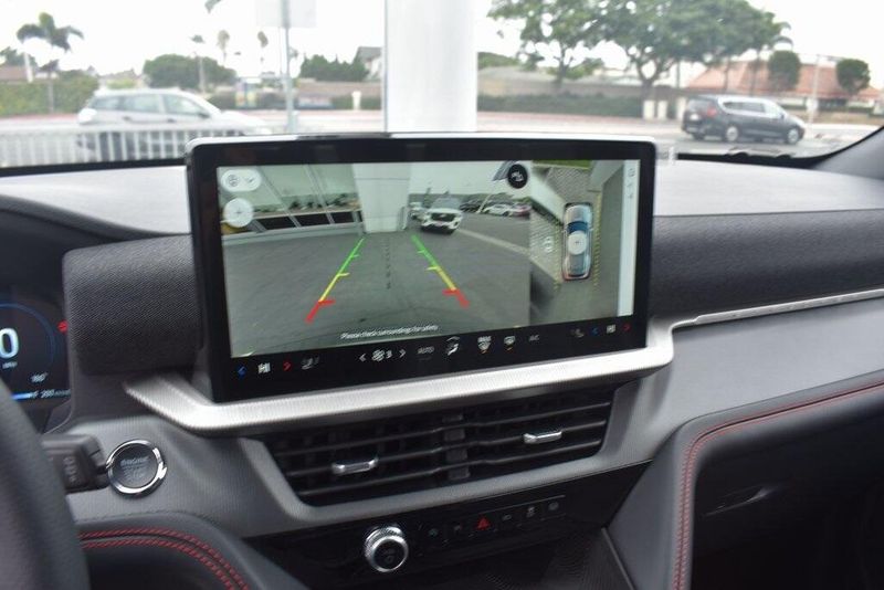 New 2025 Ford Explorer ST-LineImage 22