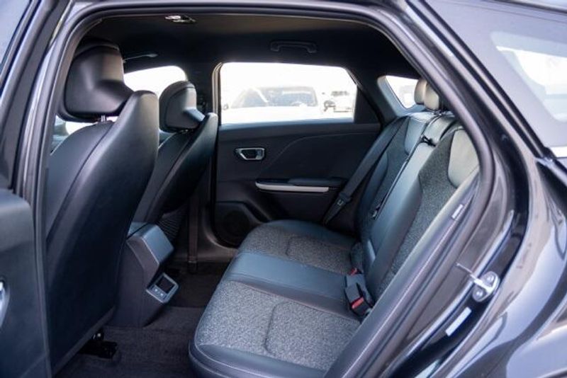 New 2025 Kia K4 GT-LineImage 13