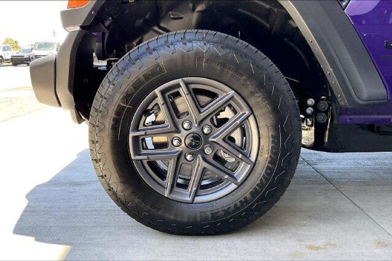 New 2026 Jeep Wrangler 4-door Sport SImage 10