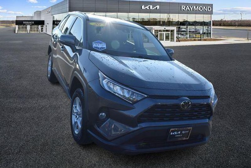 Used 2020 Toyota RAV4 XLEImage 9