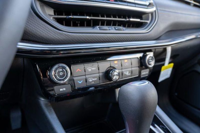 New 2026 Jeep Compass LatitudeImage 20