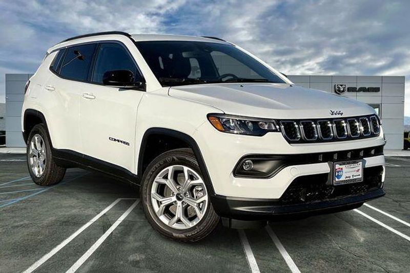 New 2026 Jeep Compass Latitude 4x4Image 14