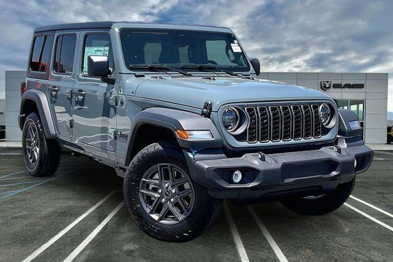New 2026 Jeep Wrangler 4-door Sport SImage 14