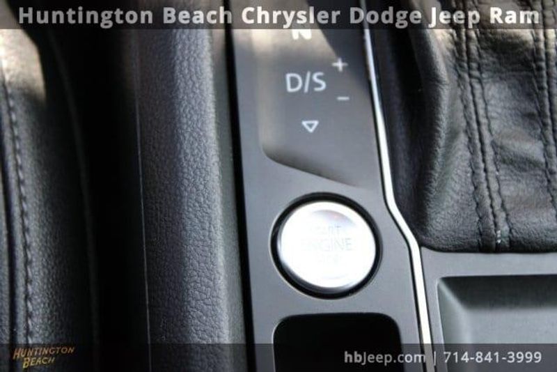2018 Volkswagen Atlas 2.0T SE w/TechnologyImage 22