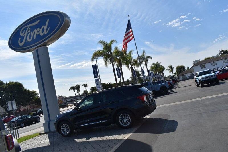 New 2025 Ford Explorer ActiveImage 21