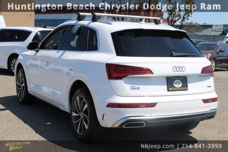 2022 Audi Q5 45 S Line Premium PlusImage 3