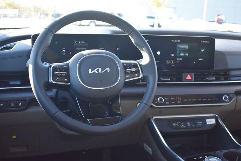 New 2026 Kia Carnival Hybrid EXImage 23