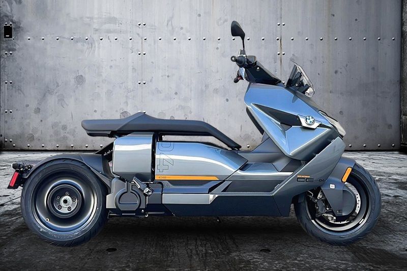 2022 BMW CE 04Image 1
