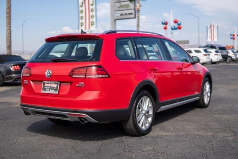 Used 2018 Volkswagen Golf Alltrack TSI SEImage 7