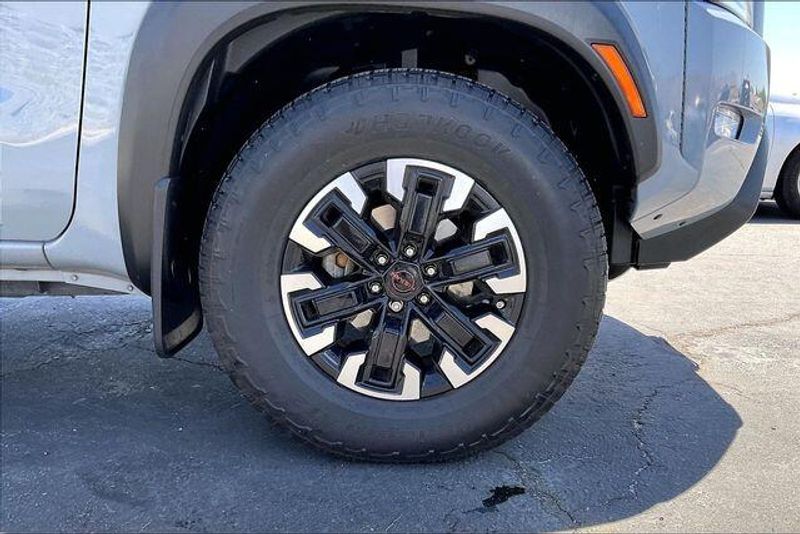 Used 2024 Nissan Frontier PRO-4XImage 8