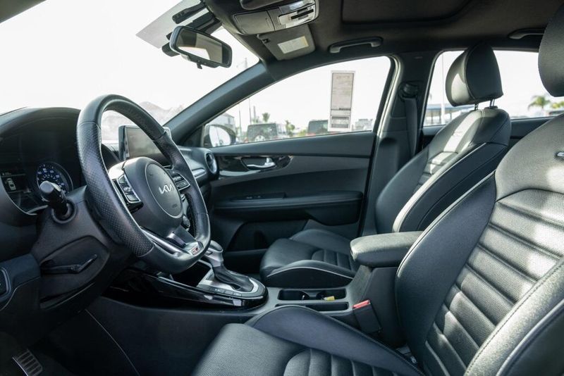Used 2022 Kia Forte GT-LineImage 11