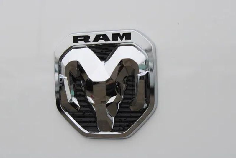 2025 RAM ProMaster 1500 Low Roof 118 WBImage 7
