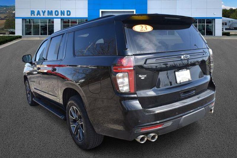 Used 2023 Chevrolet Suburban Z71Image 5