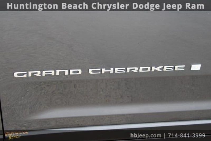 2022 Jeep Grand Cherokee L LimitedImage 8
