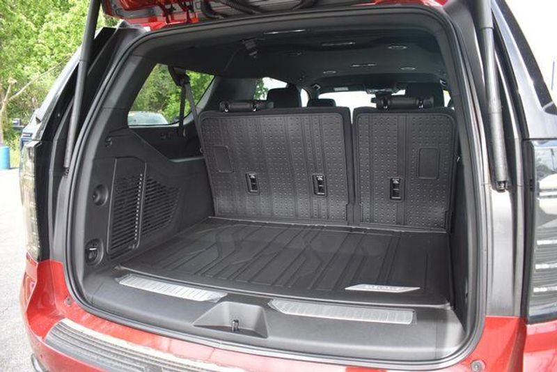 New 2026 Chevrolet Suburban RSTImage 22
