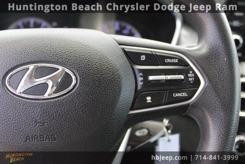 2020 Hyundai Santa Fe SEImage 17