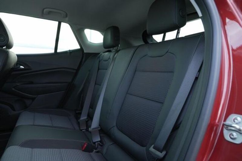 Used 2024 Chevrolet Trax LTImage 15