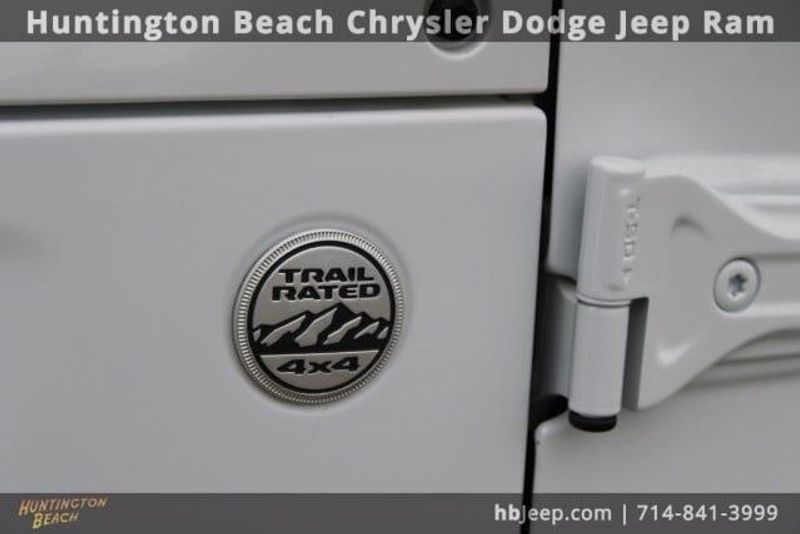 2022 Jeep Wrangler Unlimited SaharaImage 7