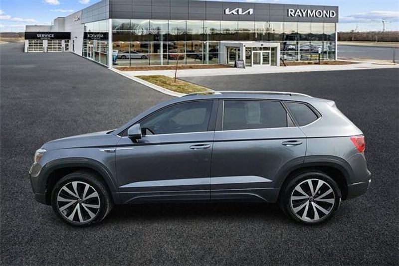 2022 Volkswagen Taos 1.5T SEImage 5