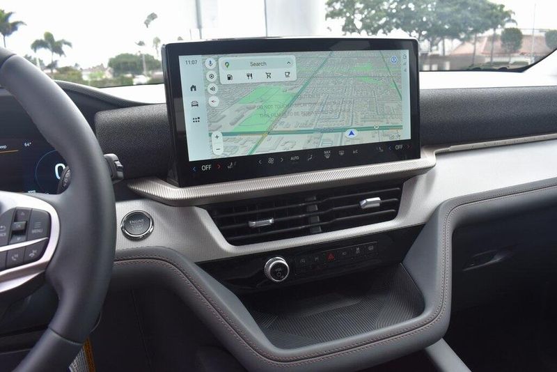 New 2025 Ford Explorer ActiveImage 19